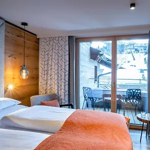 Zwölferhaus Hotel